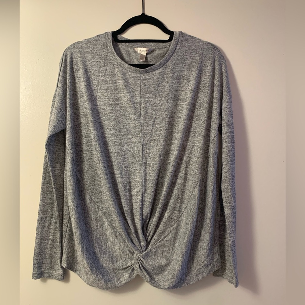 Grey long sleeve with cute twist detail in front. size medium